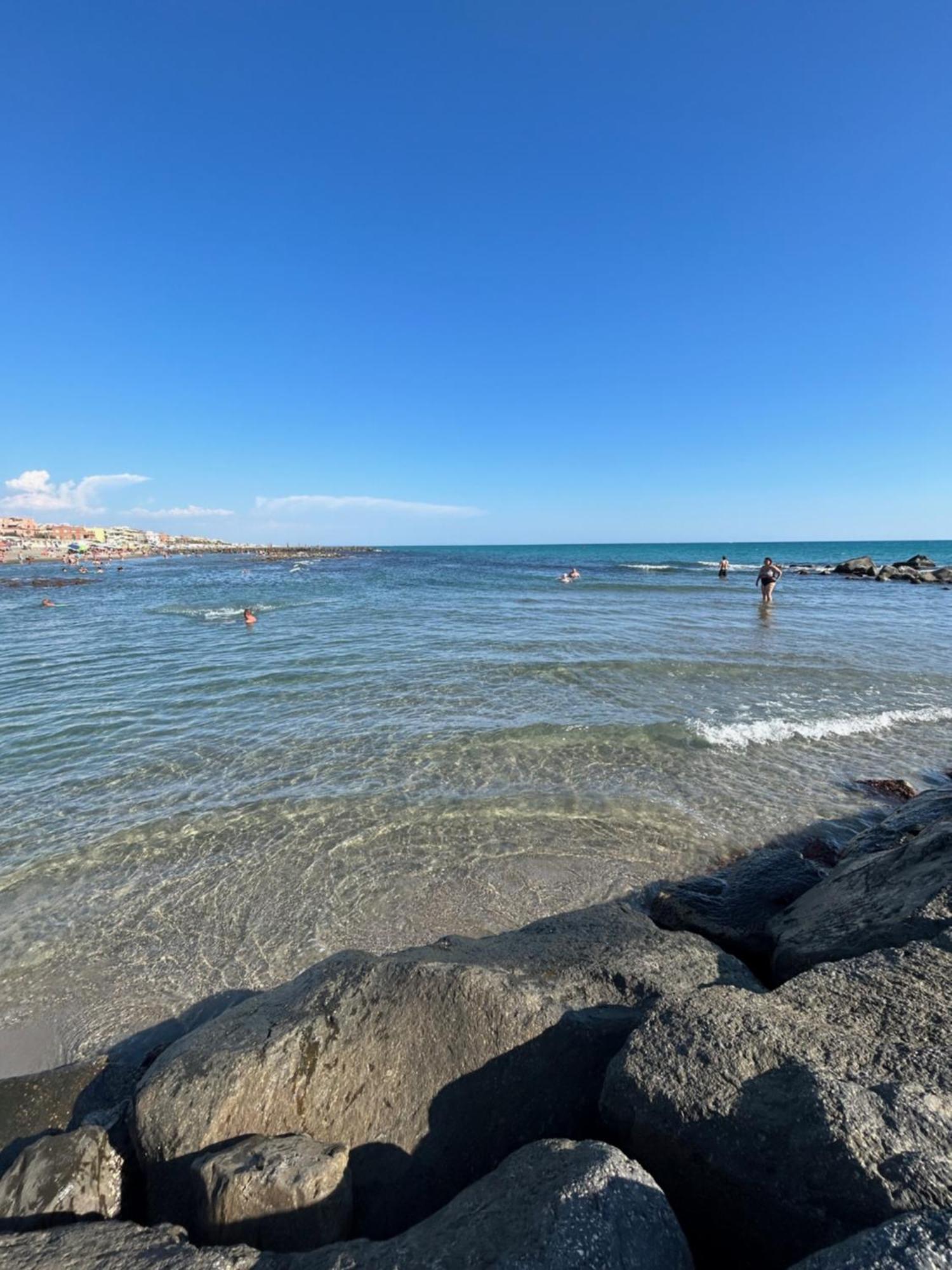 Appartamento 50 Mt Dal Mare Ostie Extérieur photo